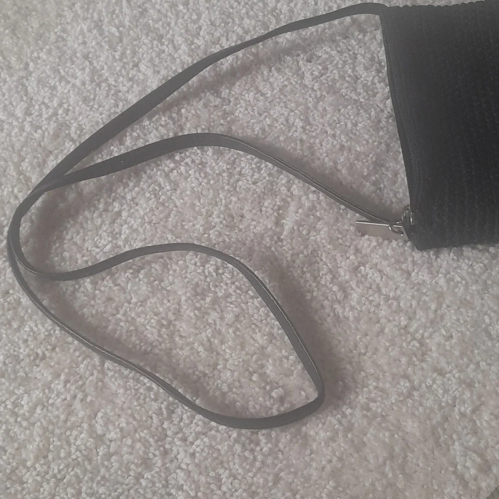 Purse - Picture 4 of 6